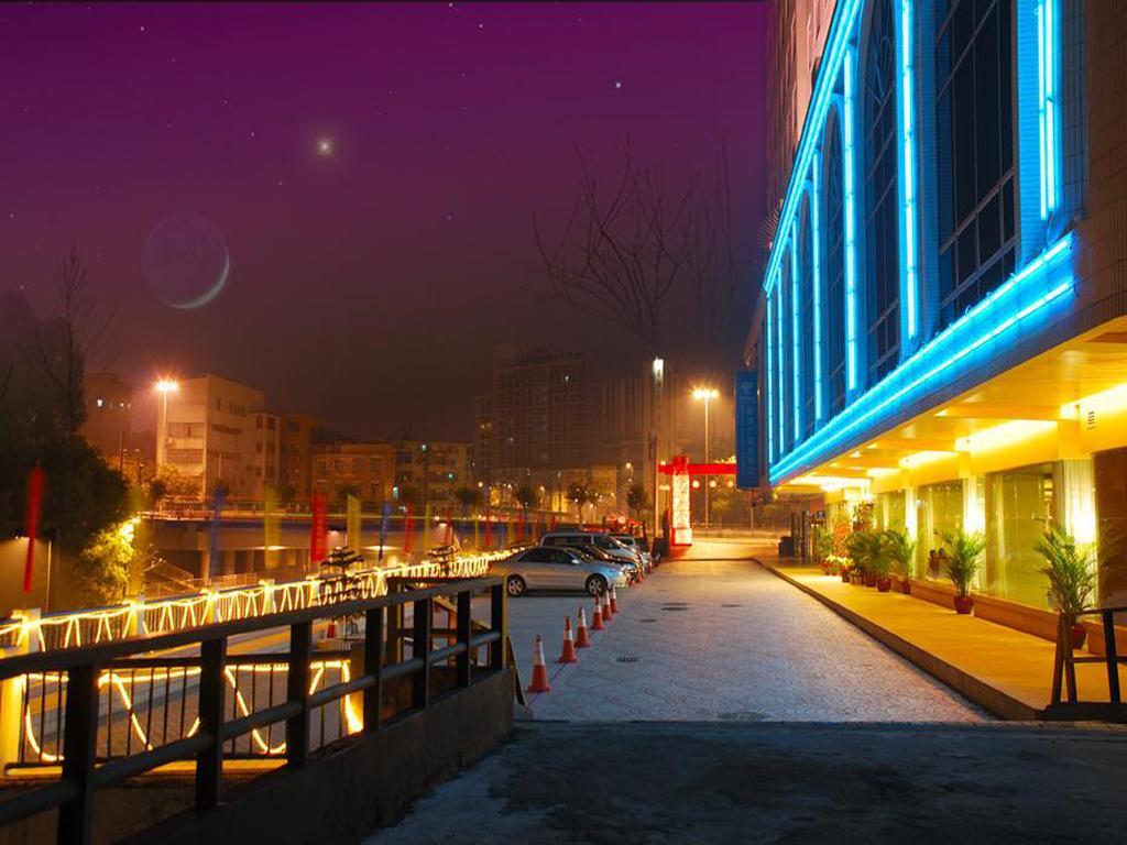 Vienna Hotel Guangzhou Shaheding Metro Station Kültér fotó